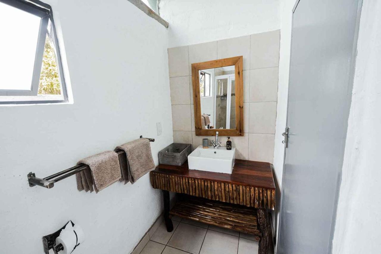 African Excursions Guest House Khwai Ngoại thất bức ảnh