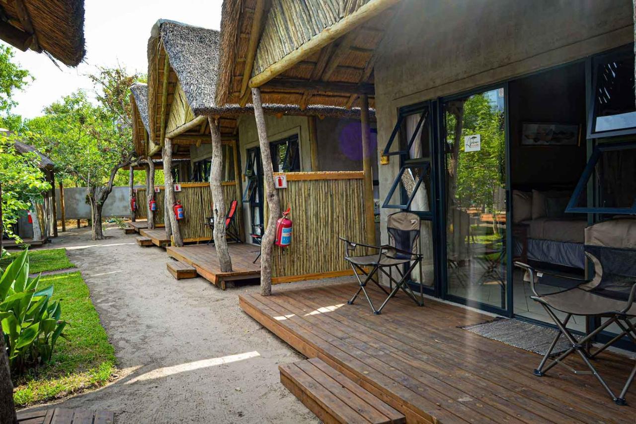 African Excursions Guest House Khwai Ngoại thất bức ảnh